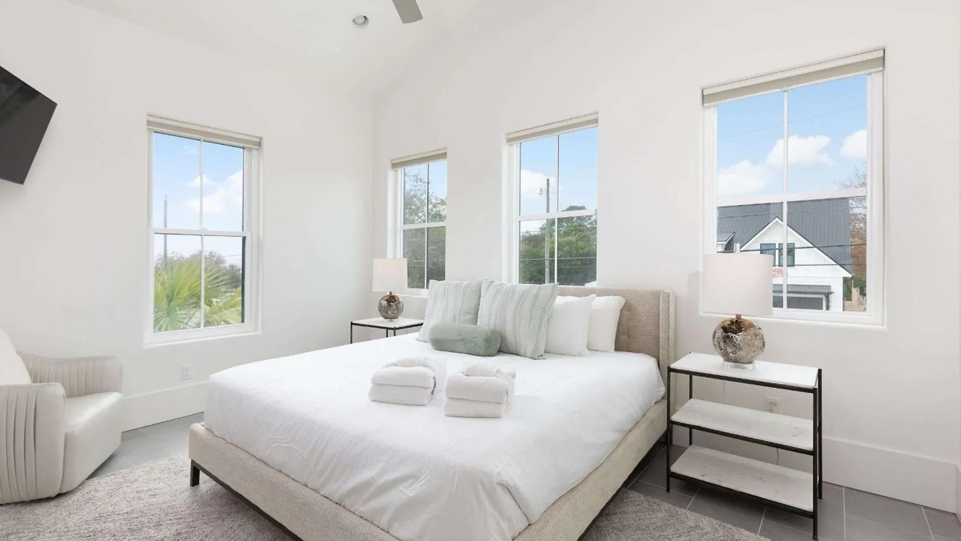 Lux Newly Built Seaglass And Sunsets Heatable Pool Close To Beach Family Friendly Panama City Beach Holiday home