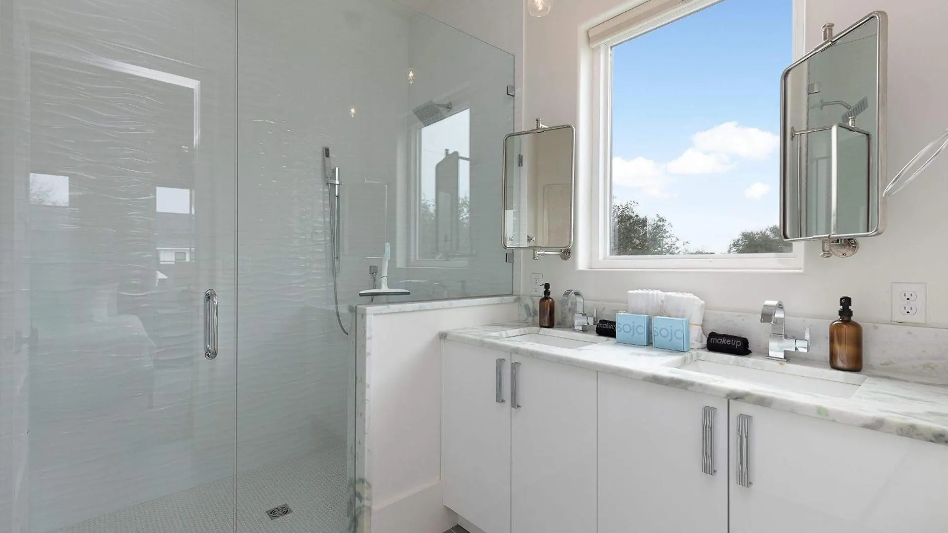 Holiday home Lux Newly Built Seaglass And Sunsets Heatable Pool Close To Beach Family Friendly Panama City Beach United States